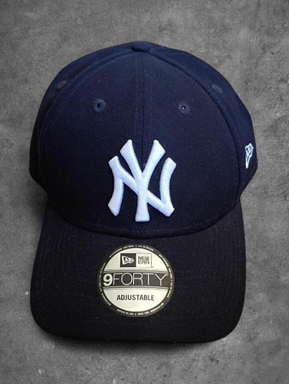 New York Yankees New Era adjustment black and white cap